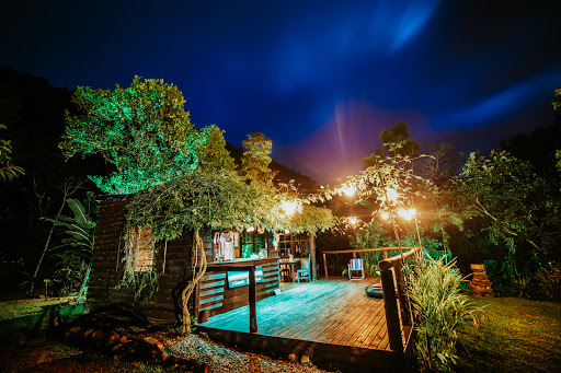 Camping Montanha Mágica