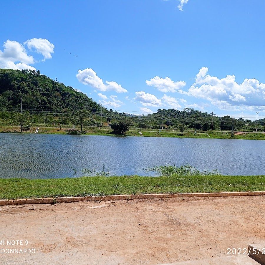 ao lado do lago nova carajás