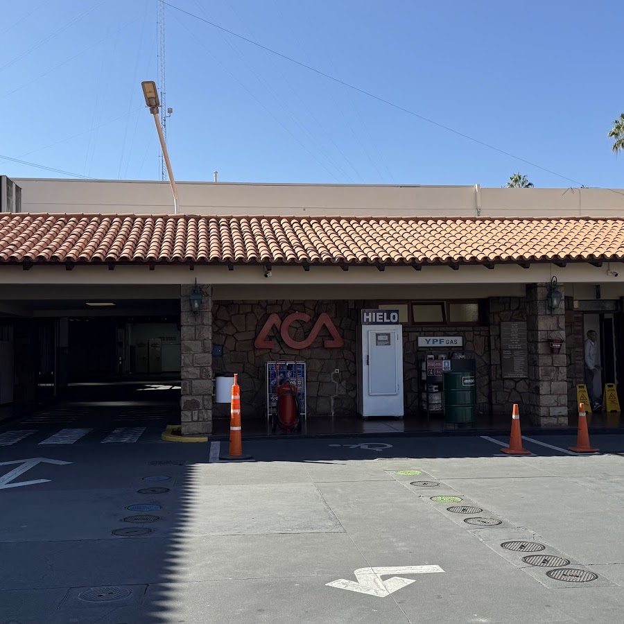 Estación de servicios ACA (YPF)