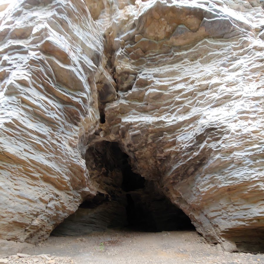 Gruta lago do bode