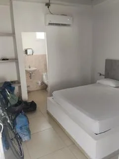 Hotel ao lado do posto de gasolina