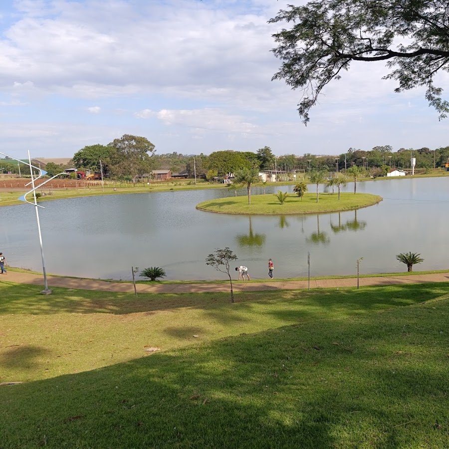 Lago municipal de Missal/Lago Público
