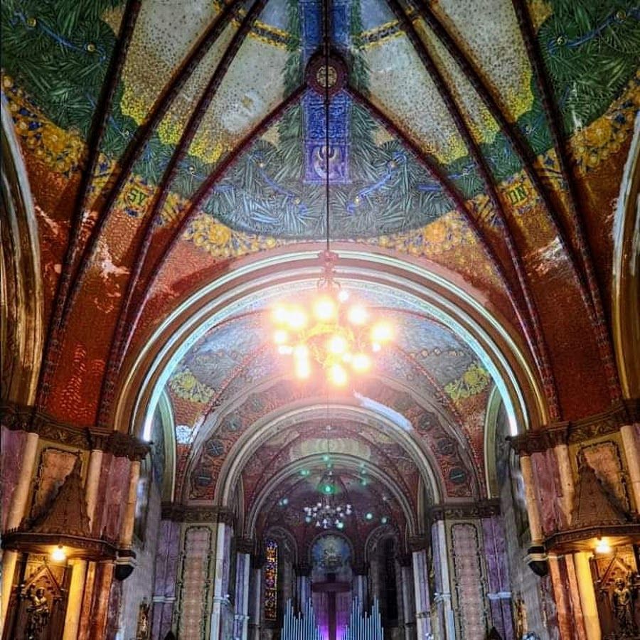 Pátio da igreja antiga