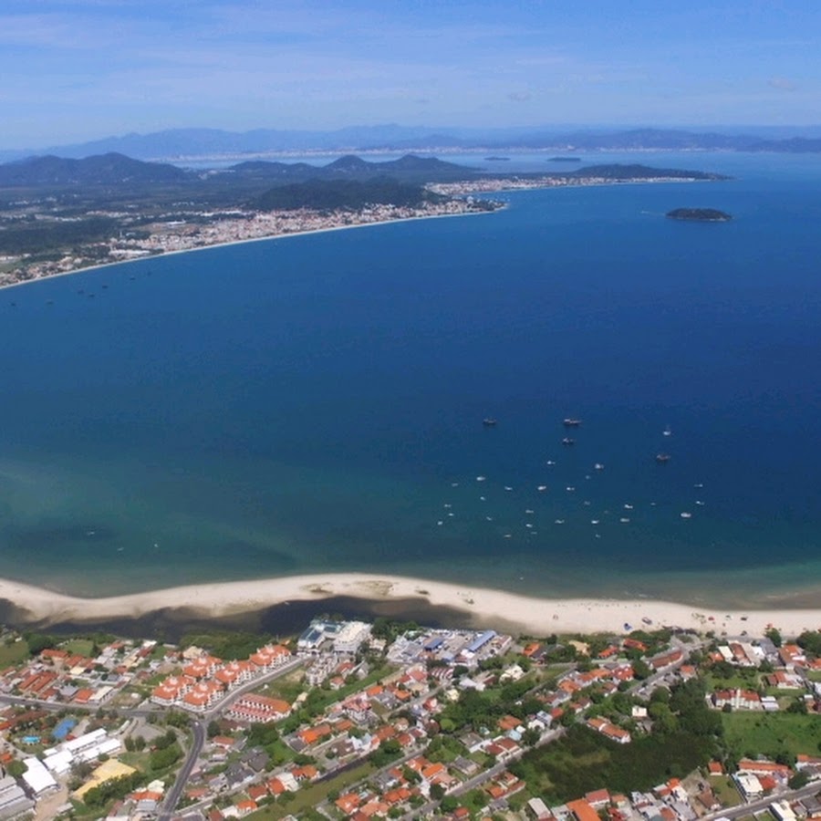 estacionamento na praia ponta das canas