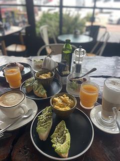A Brillar - Cafe