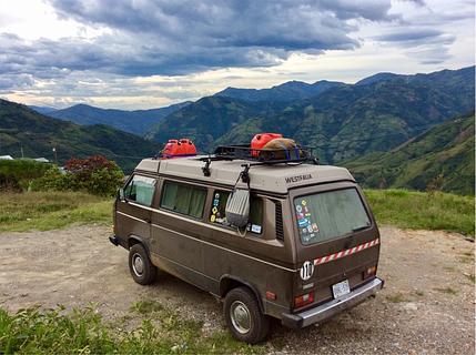 Acampamento selvagem com vista