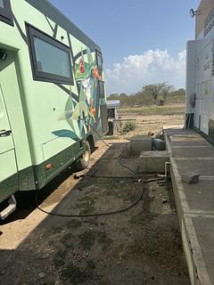 Água no posto de gasolina
