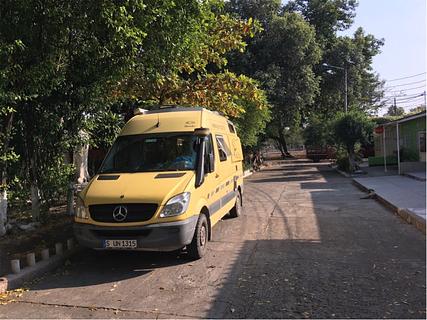 Ao lado de um pequeno parque