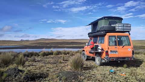 Camp Laguna Tuctubamba
