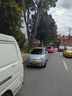 Carrera 16, parque pequeno