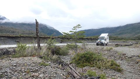 Cascalho grande - Bom para motorhomes grandes