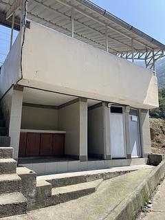 Chuveiro quente gratuito