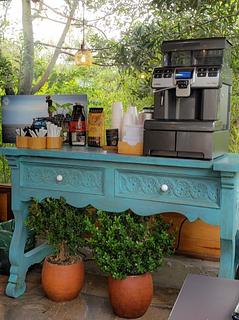 Estação de Combustível e Café