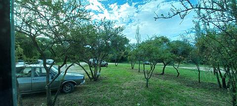 Estacionamento ao lado da Igreja