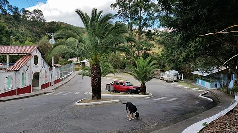 Estacionamento no Centro Recreacional Yamburara