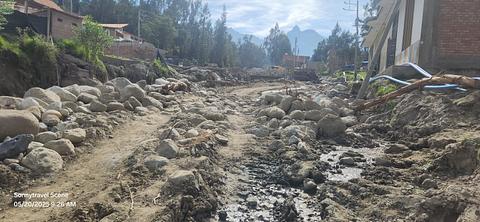 Estrada para Laguna Llaca