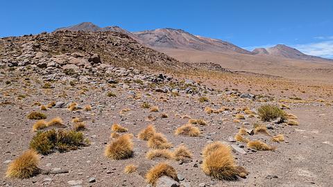 Estrada para o Chile e mina