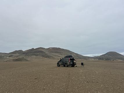 Falésias e Vistas para as Montanhas
