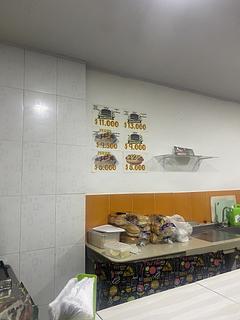 Hambúrgueres baratos, Perras & Hotdogs