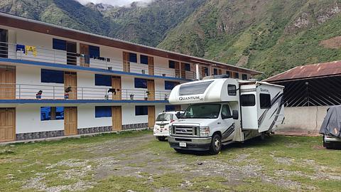 Hotel 24 horas cochera