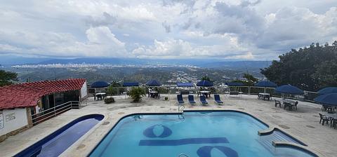 Hotel Giron Campestre