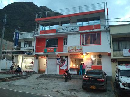 Hotel Moros