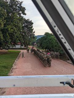 Início da trilha para as cuevas de misrendino e a cachoeira la colina