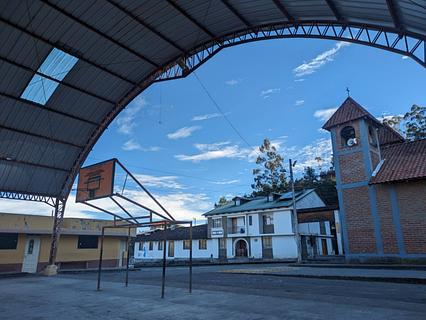 Isinliví Polideportivo