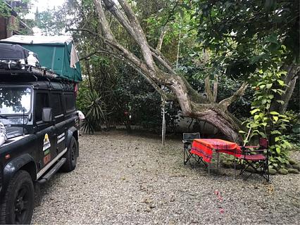 La Iguana Hostel and Campground