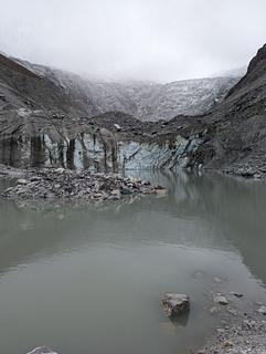 Laguna Llaca Glacier