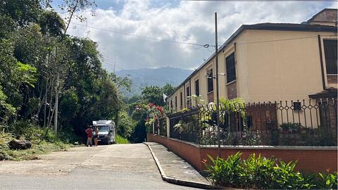 Lugar tranquilo em rua sem saída