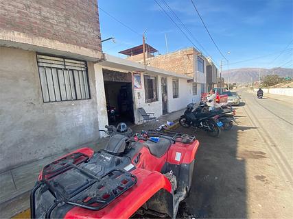 Mecânico de motos Jon