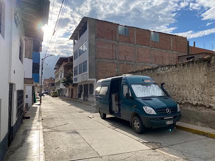 Na rua perto da Plaza Principal