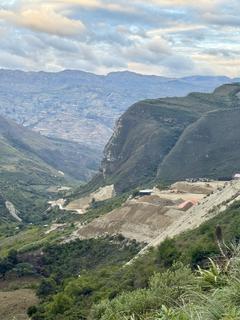 Obras na estrada - caminho para Revash