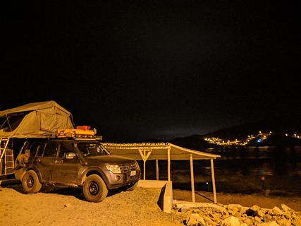 Outro lado da praia de Tortugas