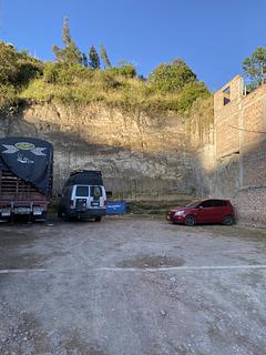 Parqueadero vigilado