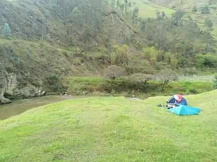 Pequena praia fluvial (sem acesso para veículos)