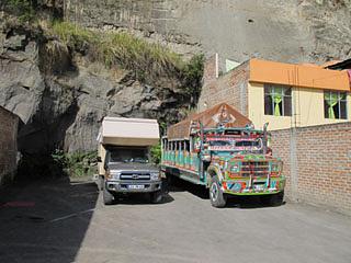 Pequeno estacionamento privado