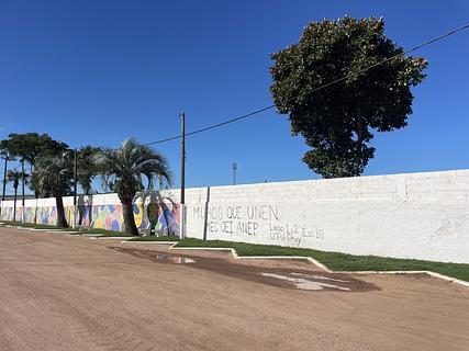 Plaza de deportes by La Utopía de Vivir