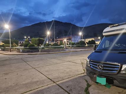 Pomata Plaza