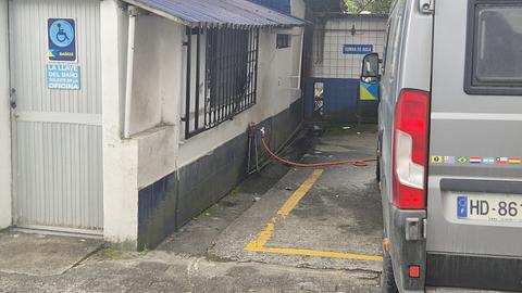 Posto de serviço P&S "coka"