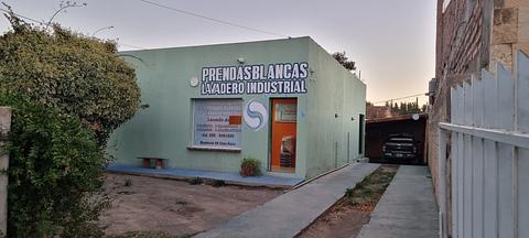 Prendas blancas lavadero