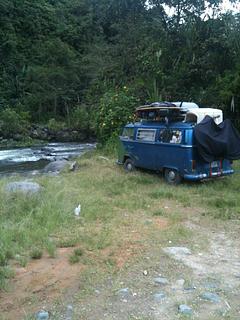 Pulloff ao lado do rio