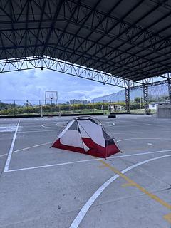 Quadra de basquete coberta