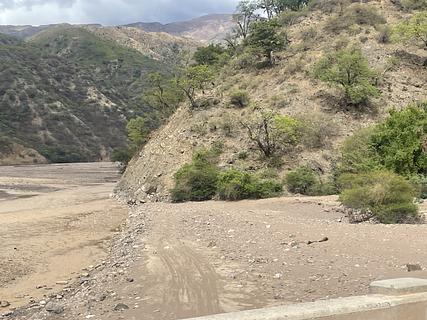 Riverbed valley camp