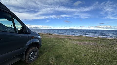 Wild Camp perto da vila no Titicaca